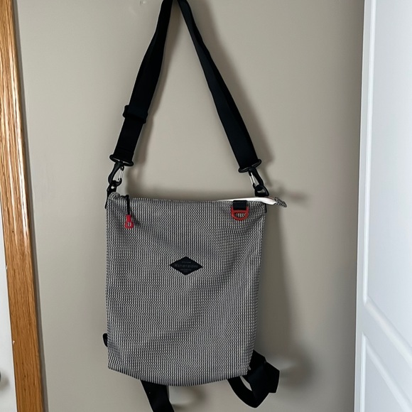 Sherpani Bags Sherpani Super Cute Black And White Purse Or Backpack